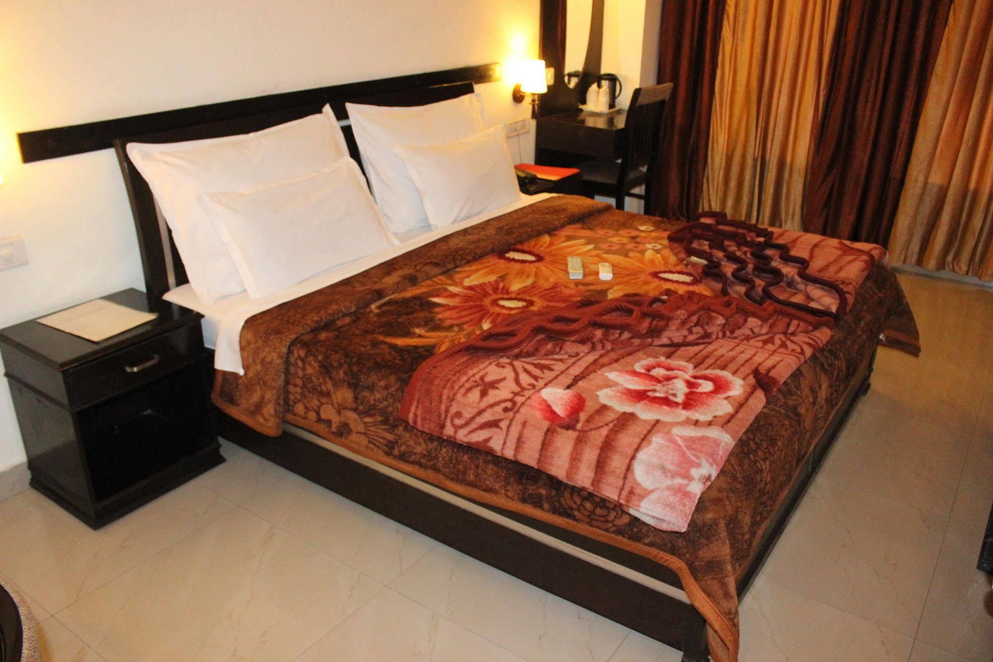 Hotel Hong Kong Inn Amritsar Zewnętrze zdjęcie