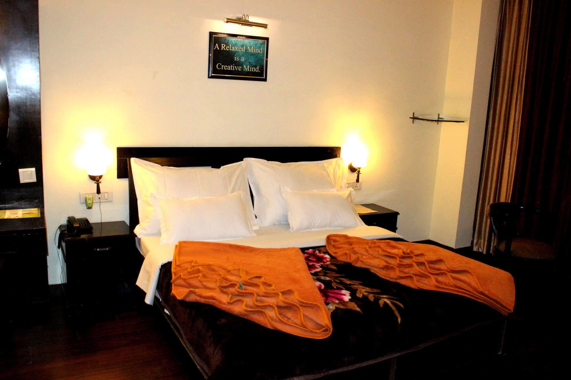 Hotel Hong Kong Inn Amritsar Zewnętrze zdjęcie