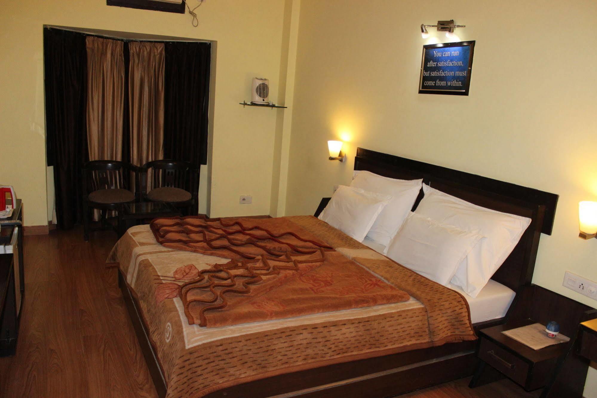 Hotel Hong Kong Inn Amritsar Zewnętrze zdjęcie